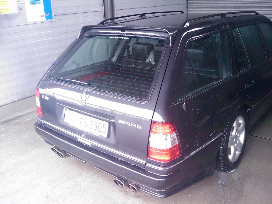 Heckfluegel_mercedes_w124_T-Modell_Goeckel_03.jpg